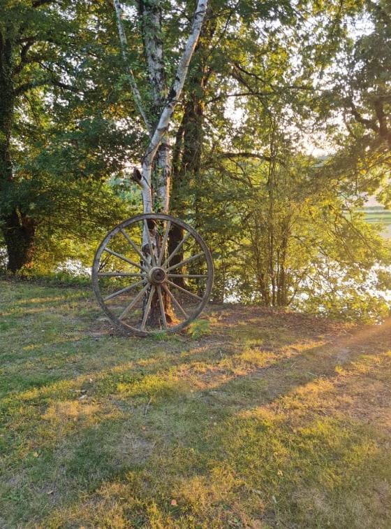 Camping De La Reuille Flere-la-Riviere Luaran gambar