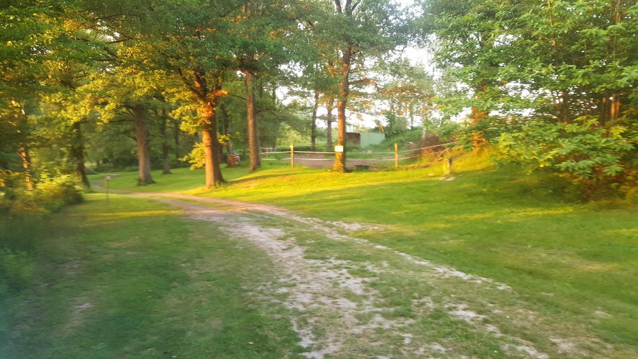 Camping De La Reuille Flere-la-Riviere Luaran gambar